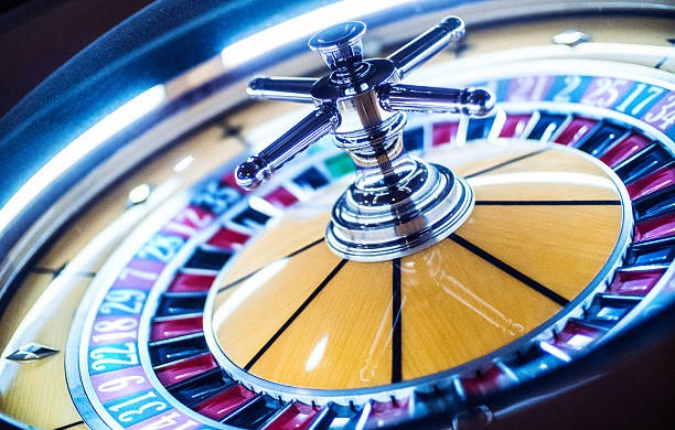 Our setirtoto live dealer and slot app layout